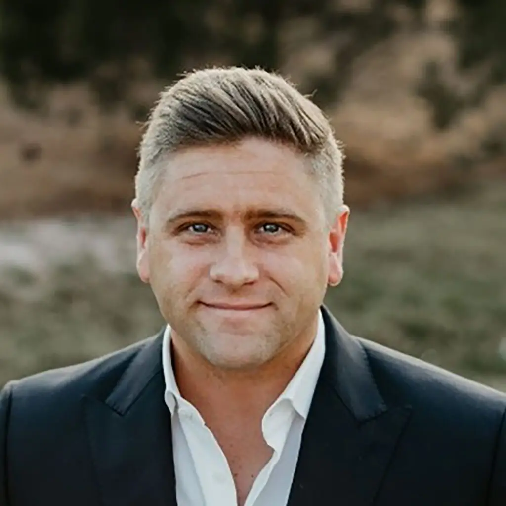 Headshot of Federico Iwan